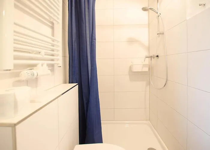 Haus Schuenemann 3 *